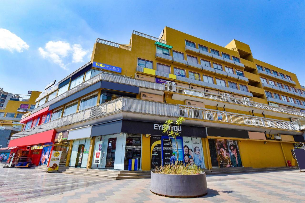Fabhotel Kaviya - Bopal Ahmedabad Eksteriør bilde